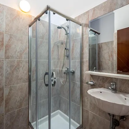 Diamanti Prime Location Vila *