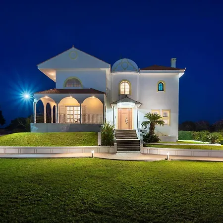 Diamanti Prime Location Villa