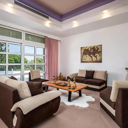 Diamanti Prime Location Vila Rhodes City