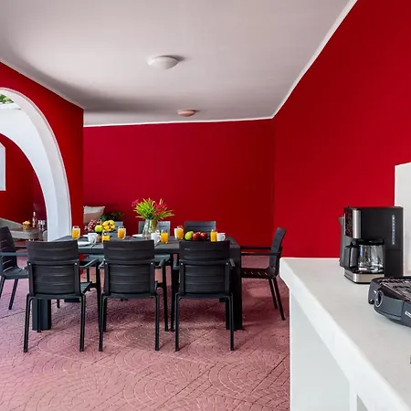 Diamanti Prime Location Vila *