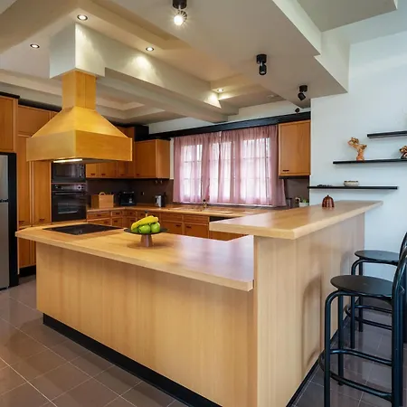 Diamanti Prime Location Vila Rhodes City