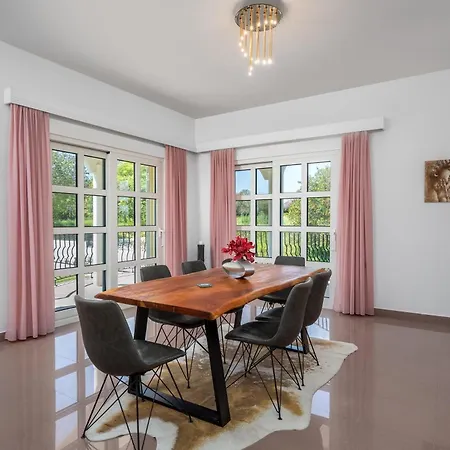 Diamanti Prime Location עיר רודוס